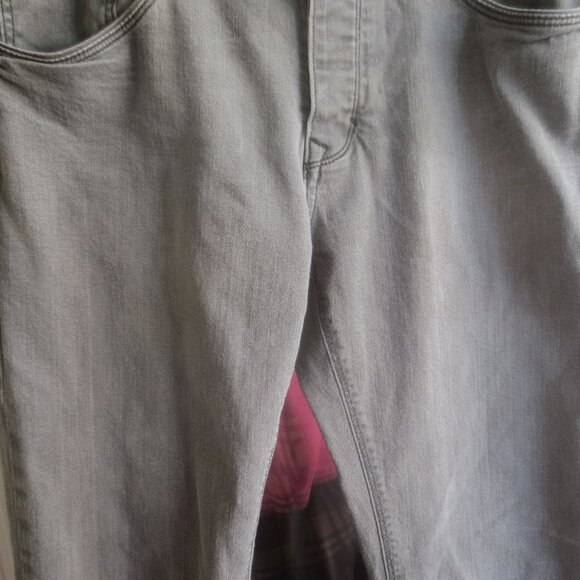 Calvin Klein Button Down Fly Grey Straight Legs Denim Jeans - Size 34 x 30 Men's - Picture 5 of 16